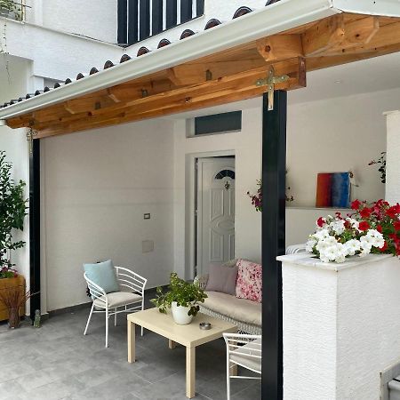 סרנדה Lr Apartments מראה חיצוני תמונה