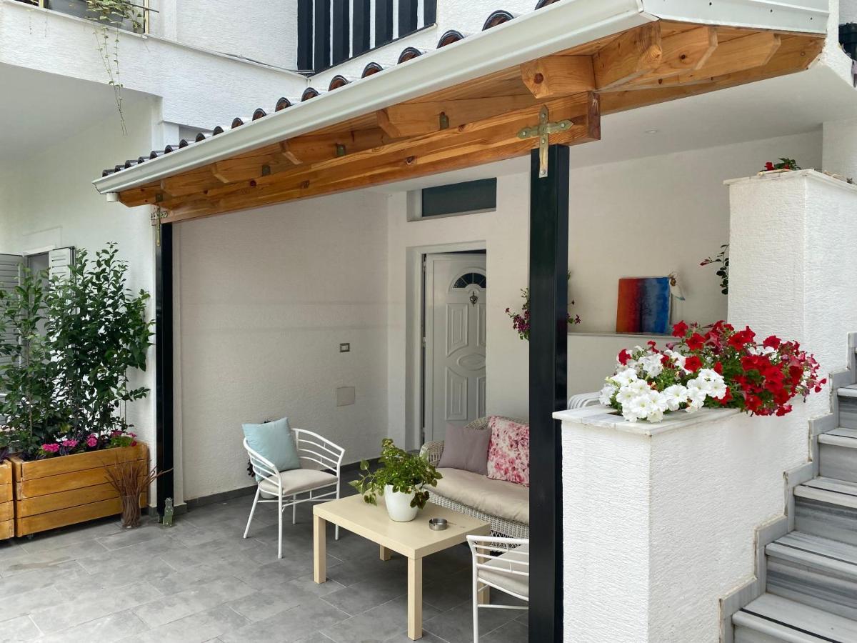 סרנדה Lr Apartments מראה חיצוני תמונה