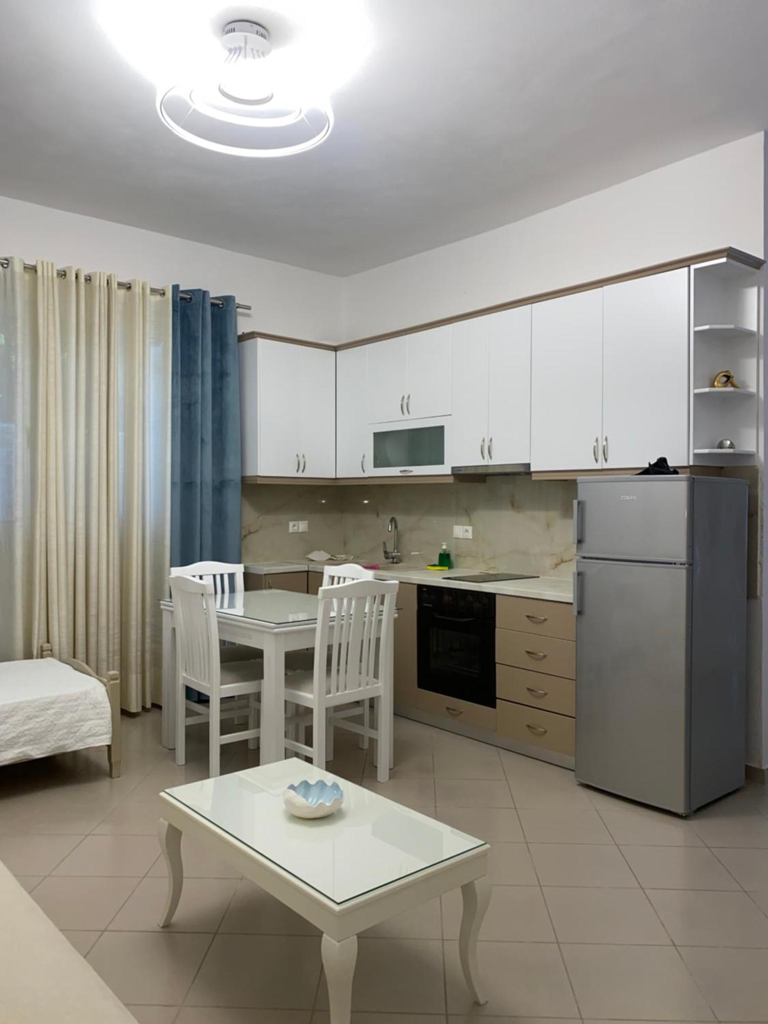 סרנדה Lr Apartments מראה חיצוני תמונה