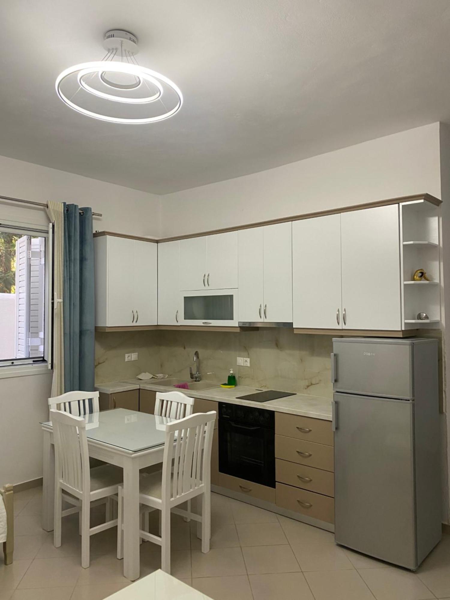 סרנדה Lr Apartments מראה חיצוני תמונה